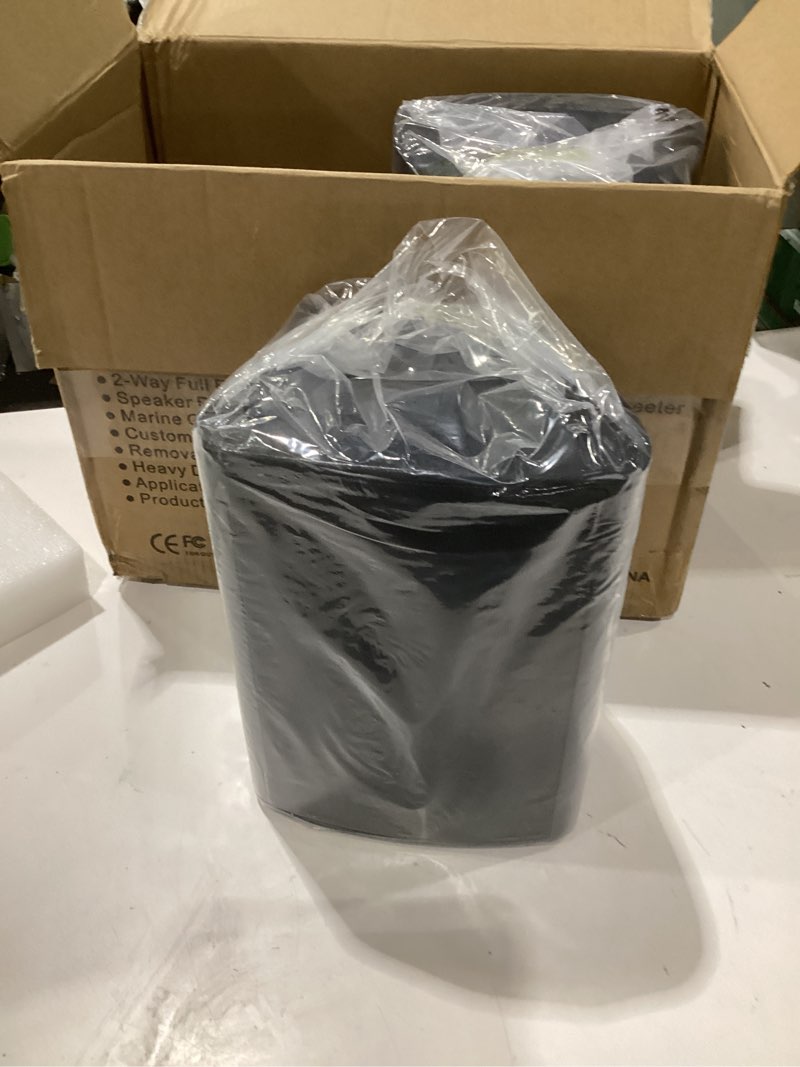 Condition photo showing Good Condition for herdio 6.5 inches outdoor speakers waterproof wired 400 watt with powerful bass,wall mount speakers for patio garage covered deck (pair,black), not tested