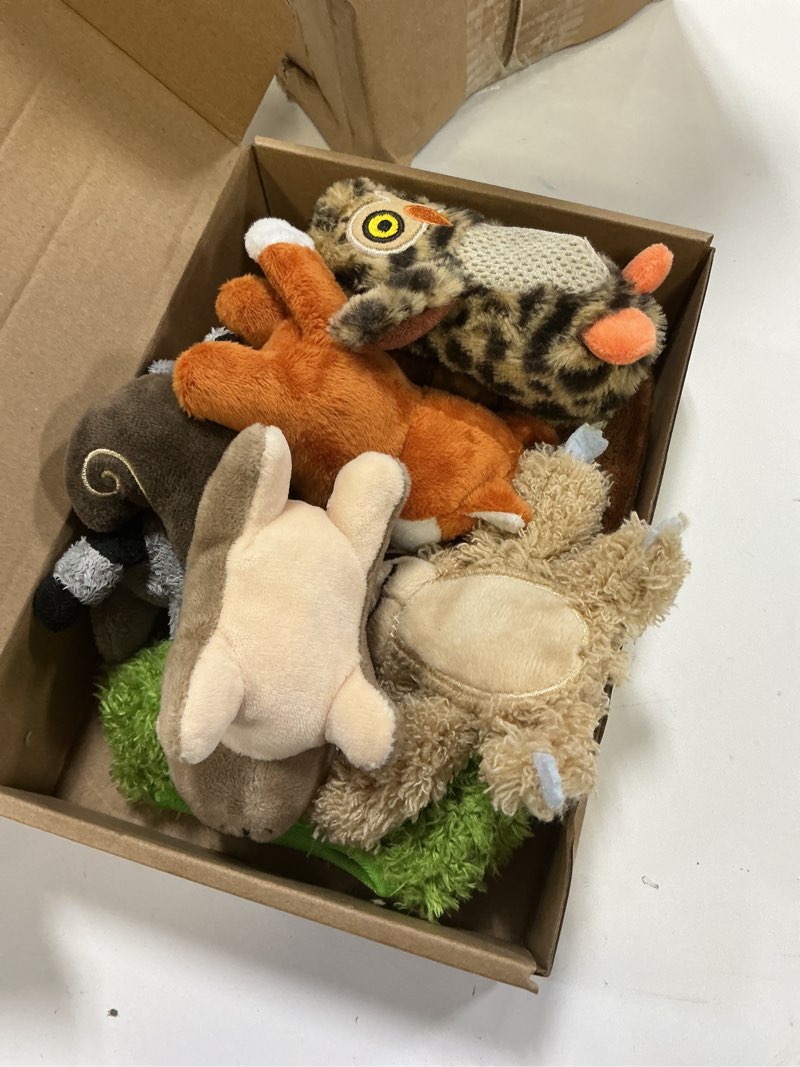 Condition photo showing Good Condition for 7 Pieces Dog Squeaky Toys Squeaky Hide and Seek Activity Puppy Chew Toys Plush Dog Toy Plush Stuffing Woodland Friends Stuffing with Squeakers for Small Medium Dogs Puppy Pets (Cute,Small)