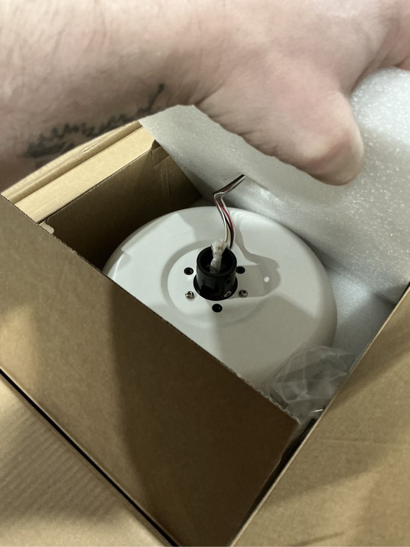 Condition photo showing Good Condition for TALOYA 52 inch Ceiling Fans with Lights,Remote Control Multifunctional Quiet Fan with Three Color Temperature and Dimmable Light with Reversible Blades White White 52inch Standard