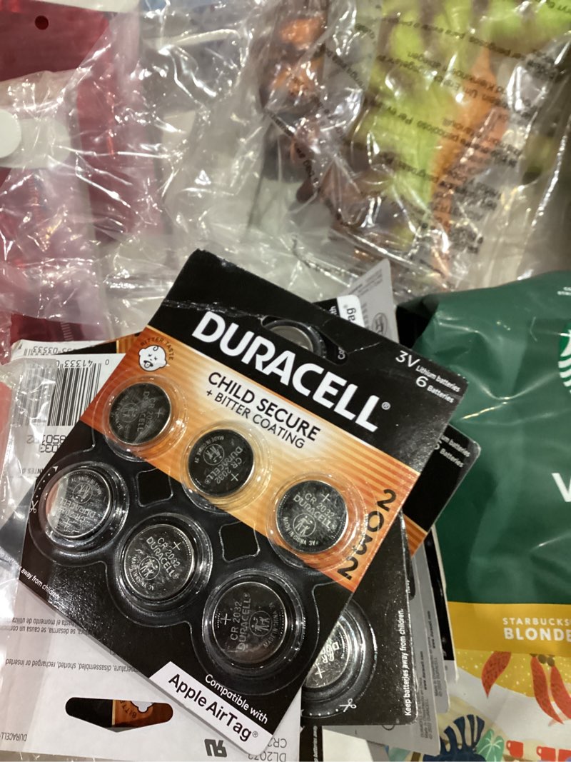 Condition photo showing New/Like New for Duracell 2032 Lithium Battery, 6 Count (Pack of 1), Compatible with AirTag, Child Safety Features, Key Fob, CR2032 3V Cell