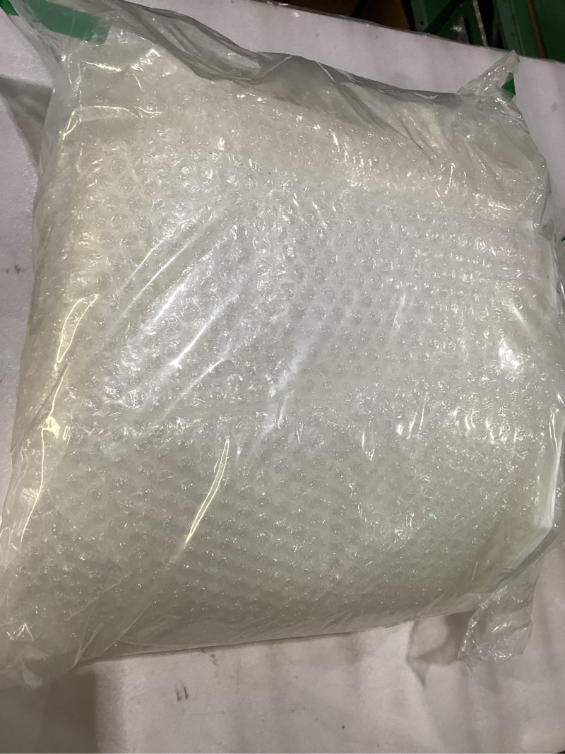 Miscellanious bag of bubble wrap 