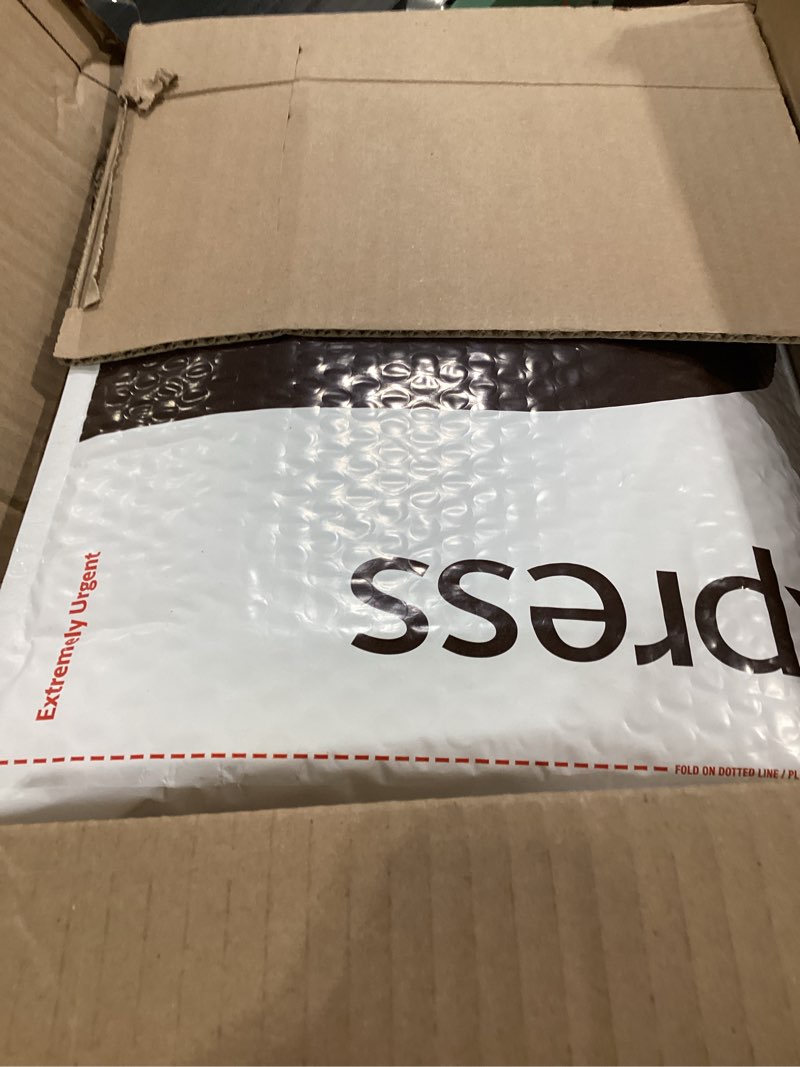 Condition photo showing Good Condition for YIHOUSE 5×8 Ft Area Rugs, Abstract Washable Rug, Modern Black and White Rug for Bedroom Living Room Dining Room Office Playroom Nursery, Nonslip Throw Non-Shedding Thin Contemporary Striped Rugs Modern Lines Beige 5' x 8' (Rectangular)