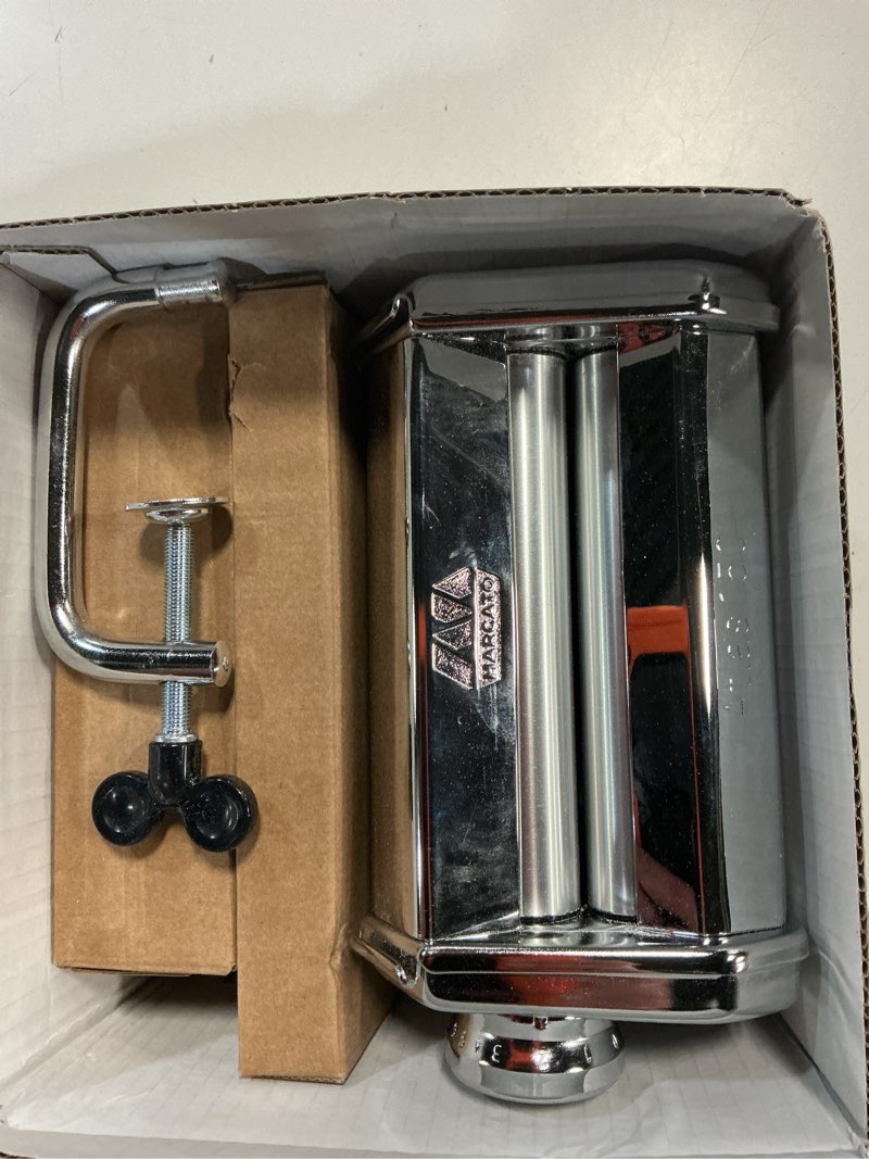 Condition photo showing Good Condition for marcato made in italy atlas 150 classic manual pasta maker machine, chrome steel with black hand crank. makes lasagna, fettuccine & tagliolini.