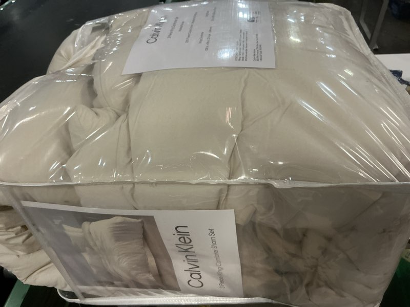 Condition photo showing Good Condition for Calvin Klein - King Comforter Set, Modern Cotton Washed Percale Bedding with Matching Shams, Oeko-Tex Certified (Washed Percale Light Beige, King) King Washed Percale Light Beige