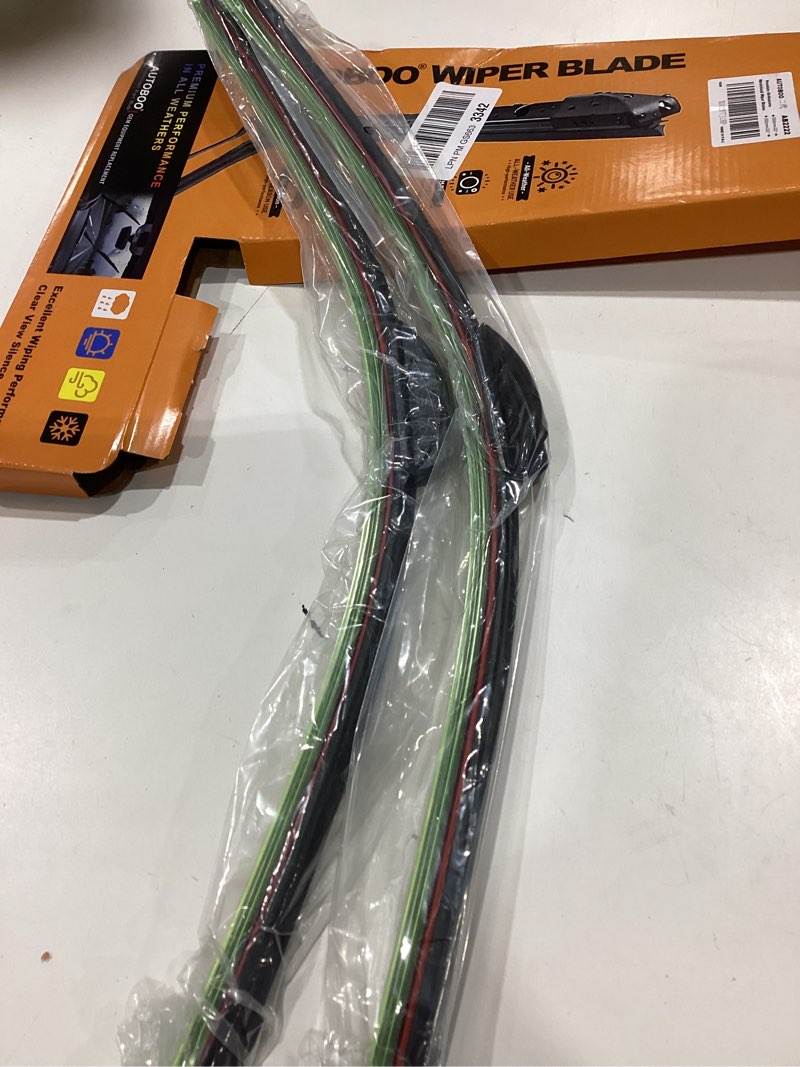 Condition photo showing Good Condition for autoboo 22" and 22" windshield wipers blades (pack of 2),oem quality premium all-seasons wiper blades,stable and quiet wiper blades 22" + 22"(pair for front windshield)