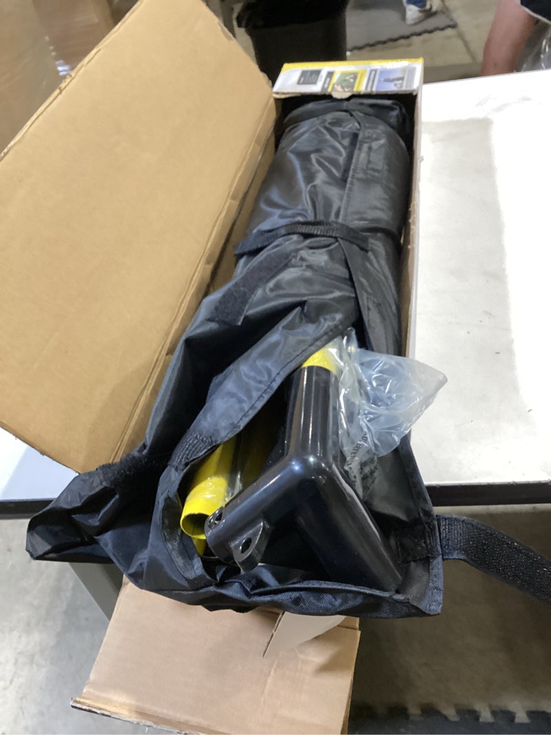 Condition photo showing Good Condition for sklz quickster soccer goal - portable goal for backyard & field - durable tension-tite frame & heavy gauge 2-ply net - adjustable click-lock poles, metal stakes - carrying case with handle 6 x 4 feet