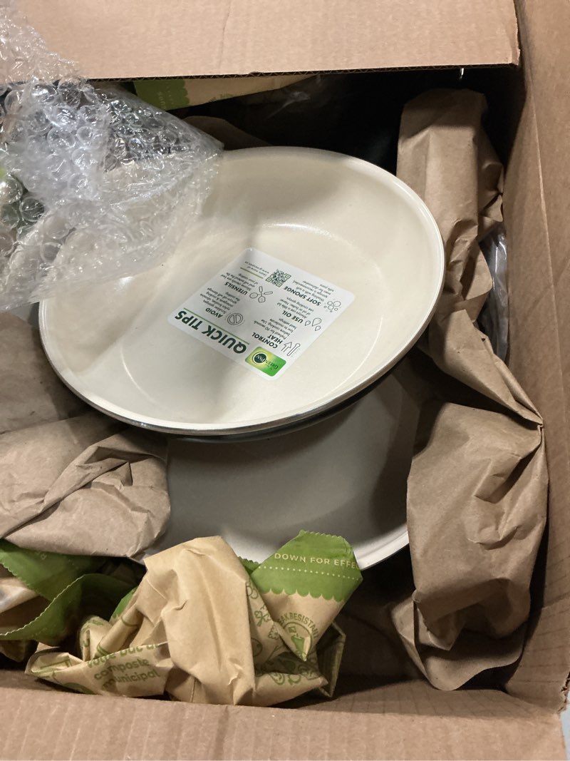 Condition photo showing Good Condition for GreenPan Rio 8" and 10" Frying Pan Skillet Set, PFAS-Free, Healthy Ceramic Nonstick Cookware, Stay-Cool Bakelite Handles, Dishwasher Safe, Easy Clean, Durable Performance, Black 8" and 10" Frying Pan Set Black