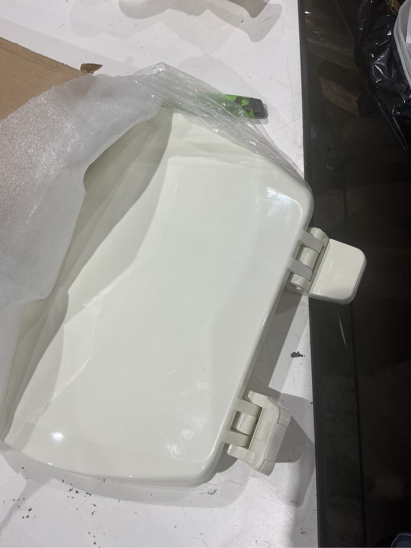 Condition photo showing Good Condition for centoco 700-416 round wooden toilet seat  heavy duty molded wood with centocore technology  biscuit