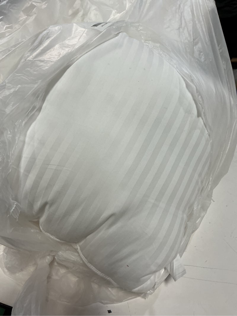 Condition photo showing Good Condition for Beckham Hotel Collection Bed Pillows King Size Set of 2 - Down Alternative Pillow for Back, Stomach or Side Sleepers