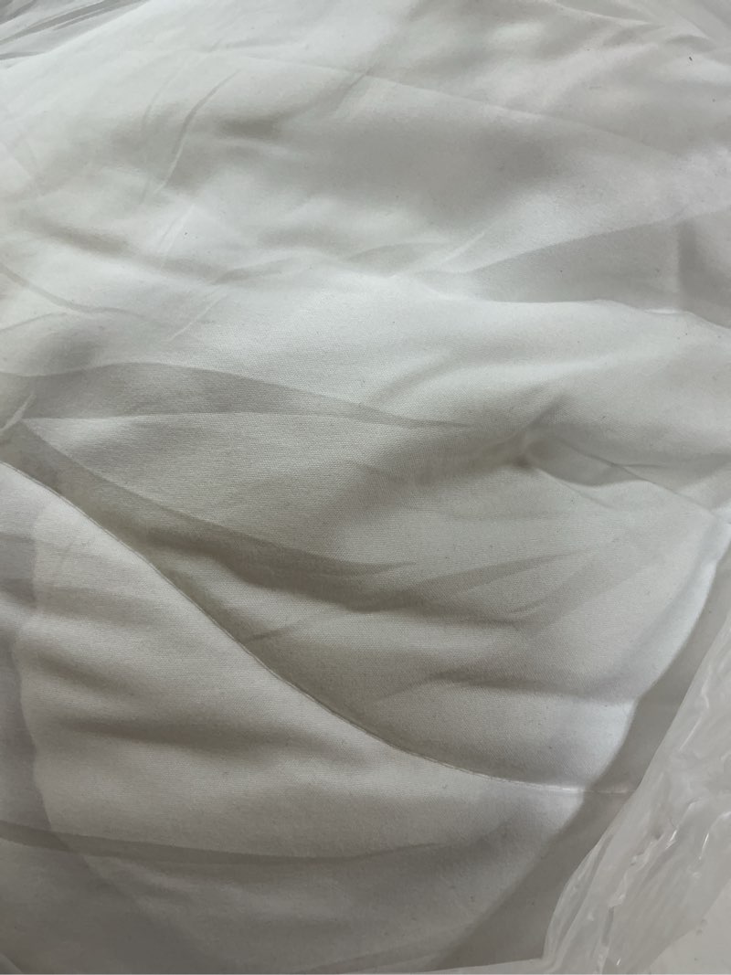 Condition photo showing Good Condition for lightweight comforter cooling white, all season duvet insert breathable king size summer bedding, soft microfiber cool down alternative quilt with corner tabs, 102x90 inch lightweight king white