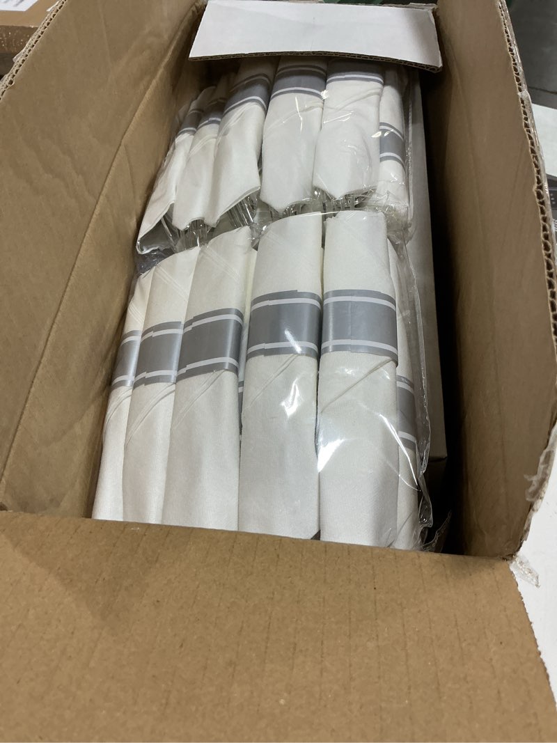 Condition photo showing Good Condition for wellife 350-piece silver plastic dinnerware set - disposable 10.25" dinner plates, 7.5" dessert plates, 9oz silver rim cups & cutlery for weddings - 50 guest service - elegant disposable silverware silver 350pcs?50 guests?