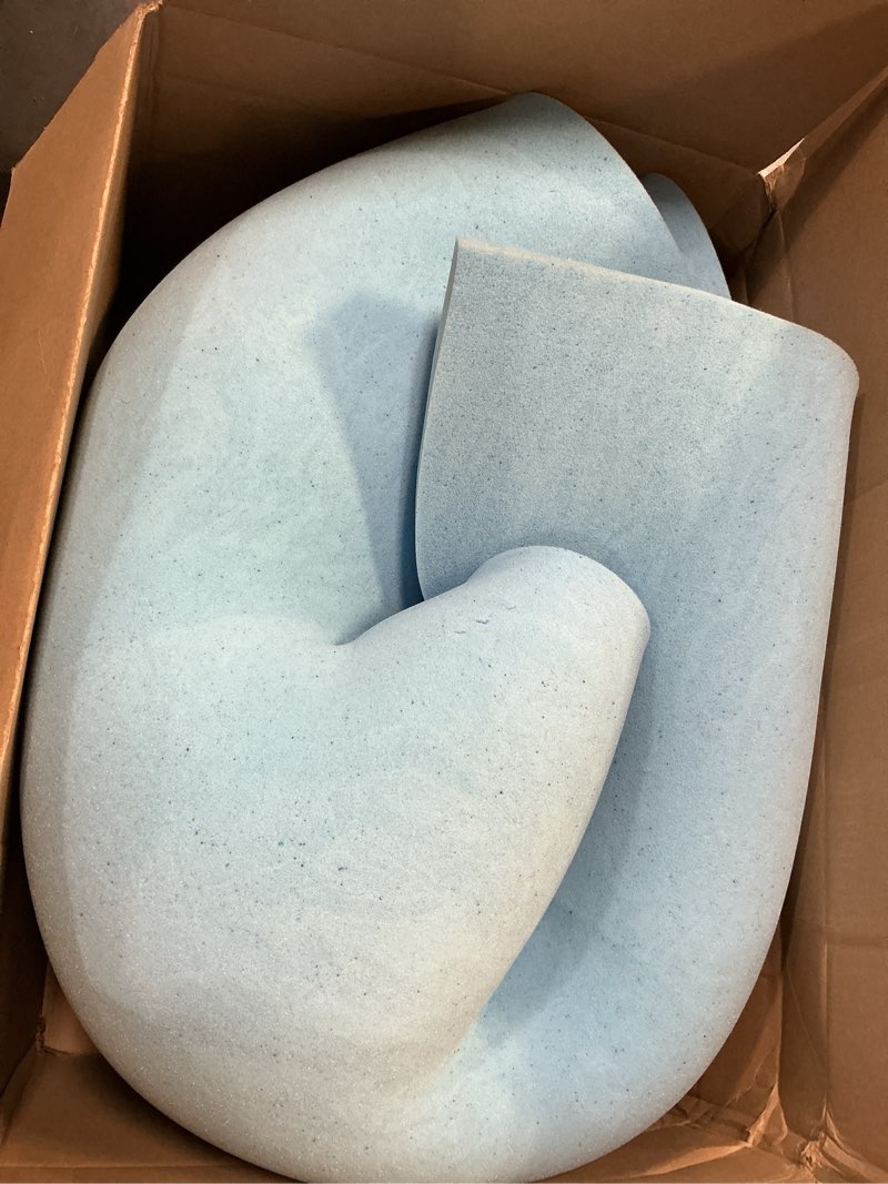 Condition photo showing Good Condition for Amazon Basics King Cooling Gel-Infused Memory Foam Mattress Topper, CertiPUR-US Certified, 3 inches, Blue King 3" Alternative Latex