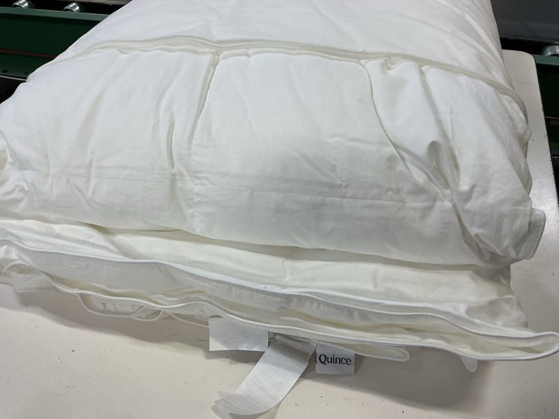 Condition photo showing New/Like New for lightweight premium down alternative duvet insert, king/cal king, white