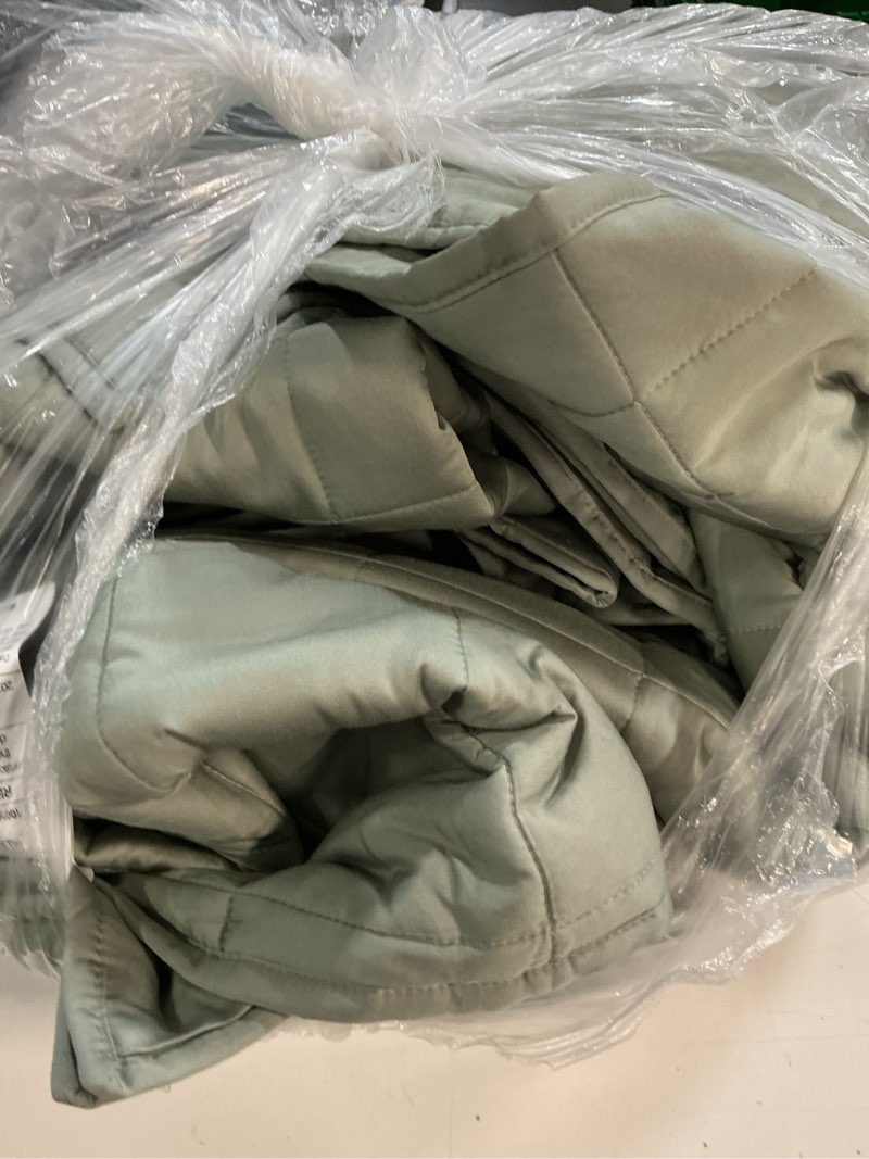 Condition photo showing As Is for quince bamboo box quilt set, king/cal king, eucalyptus 2pcs