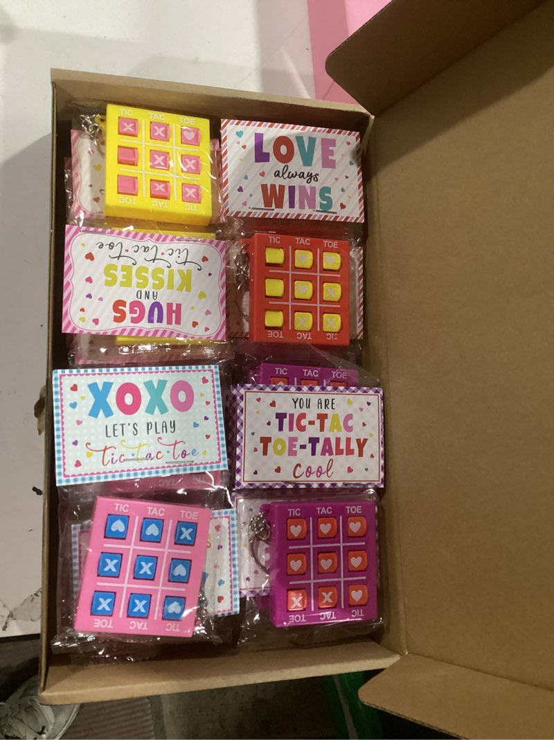 Condition photo showing New/Like New for ORIENTAL CHERRY Valentines Day Gifts for Kids - 24 Pack Valentines Cards with Tic Tac Toe Keychains 