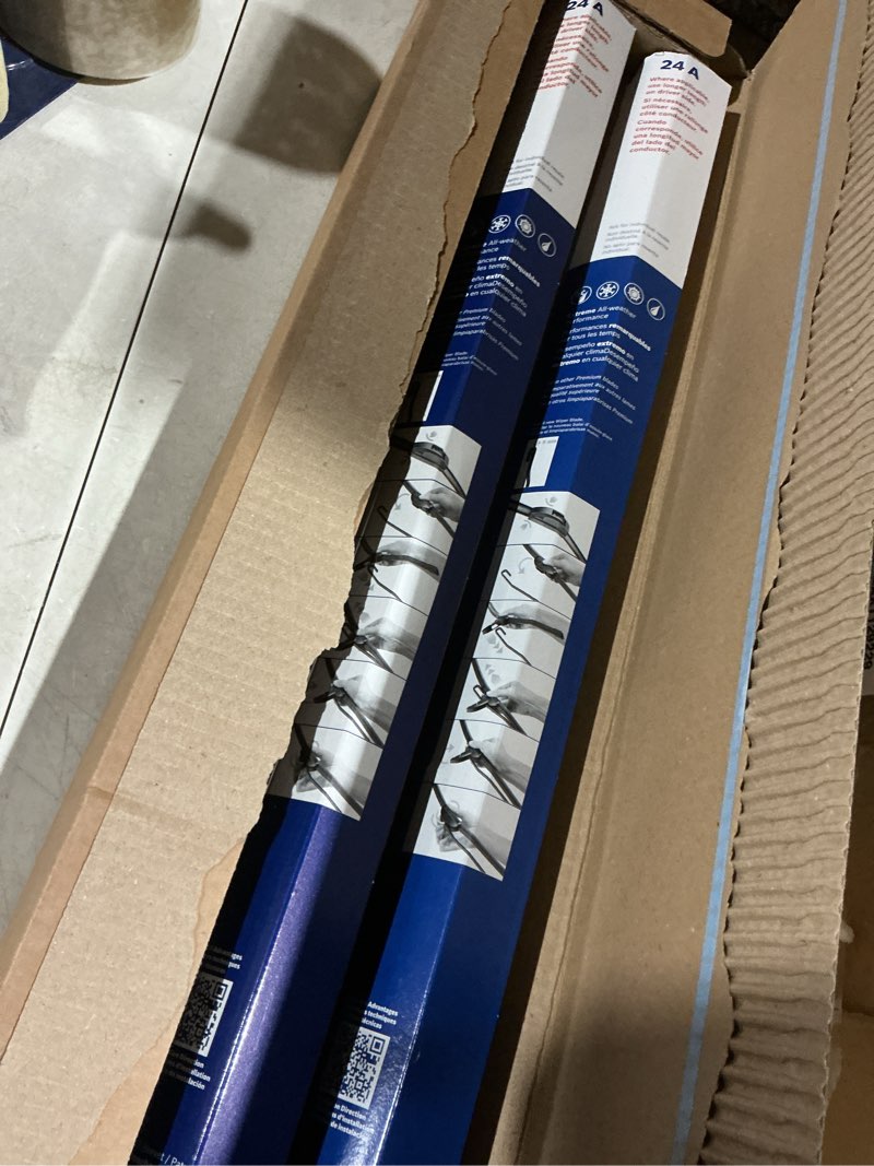Condition photo showing Good Condition for BOSCH 24A24A ICON Beam Wiper Blades - Driver and Passenger Side - Set of 2 Blades (24A & 24A) Front (24A & 24A) ICON Combo Pack (Front)