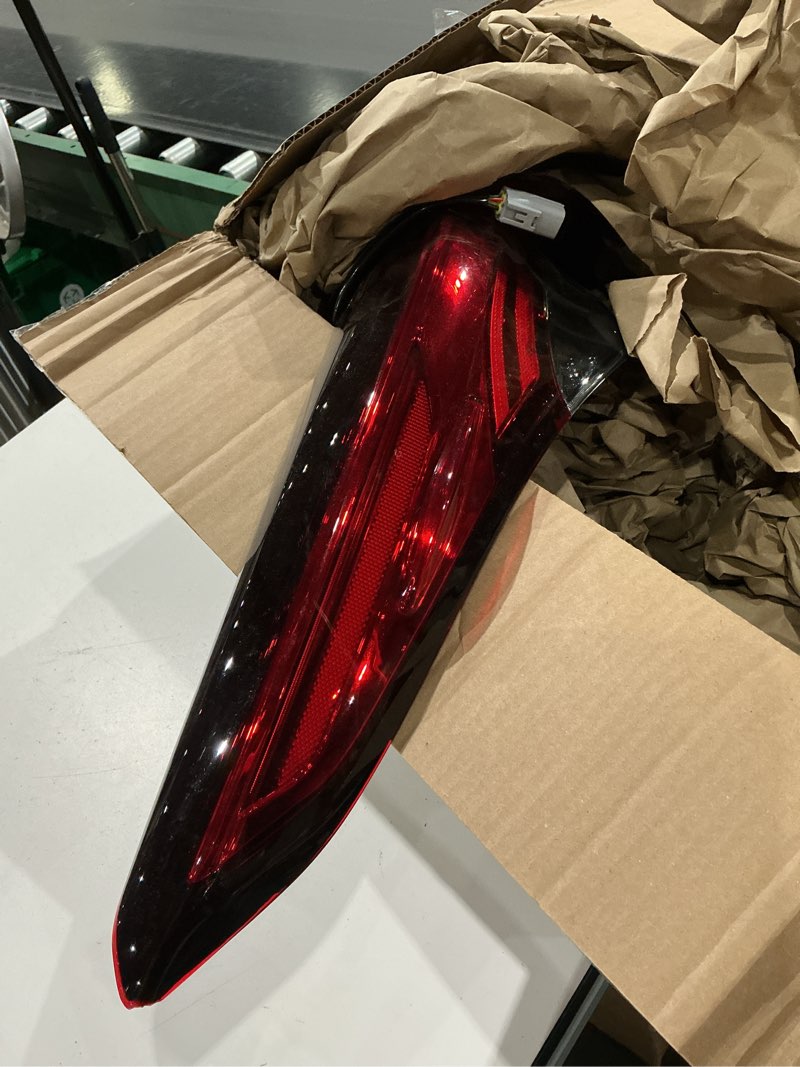Condition photo showing Good Condition for tail lights assembly rear lamp compatible with highlander 2020 2021 2022 2023 left driver side