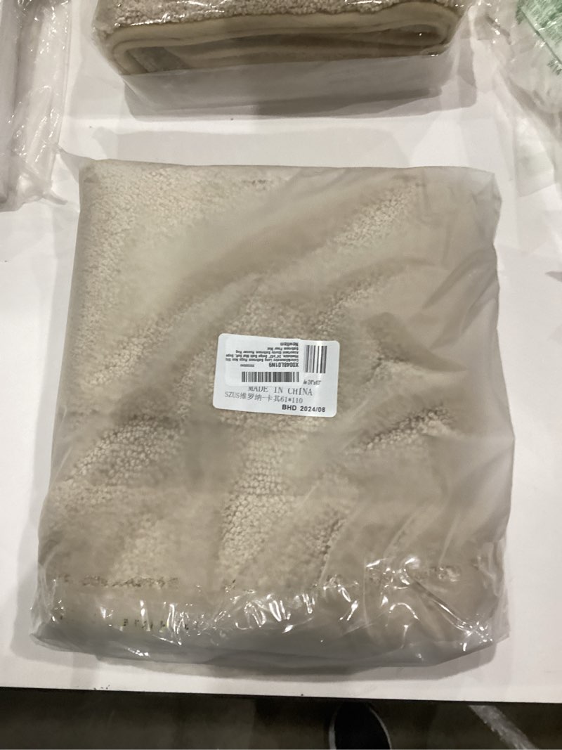 Condition photo showing As Is for Color&Geometry Long Bathroom Rugs, Non Slip Washable Shower Floor Mat, 24"x43" Beige Bath Mat Soft, Super Absorbent Bathroom Runner Rug Beige 2' x 3'7" (Rectangular)