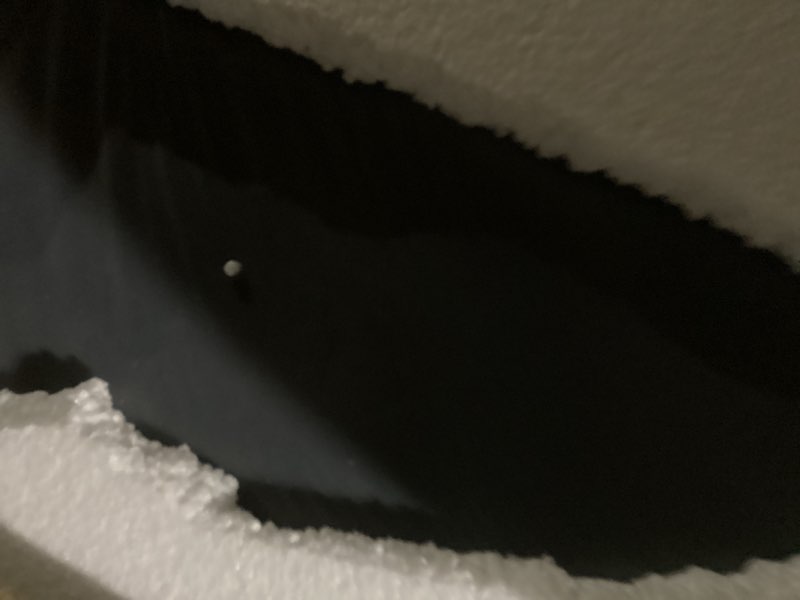 Condition photo showing New/Like New for tetote 40 x 30 inch oil rubbed bronze bathroom mirror beveled frame vanity mirror, tempered glass, shatterproof, for modern bedroom, entryway, living room 30"l x 40"w oil rubbed bronze