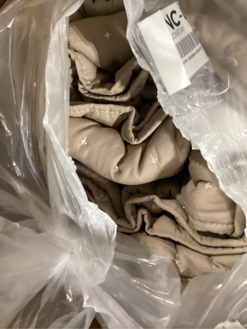 Condition photo showing Good Condition for wdcozy beige twin size quilt bedding sets with pillow sham, tan cream lightweight bedspread coverlet, quilted blanket thin comforter bed cover, all season summer spring, 2 pieces, 68x90 inches deep beige (white cross stitching) twin