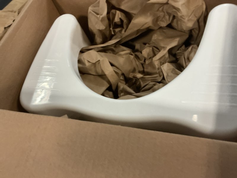Condition photo showing New/Like New for squatty potty simple curve bathroom toilet stool 7" white