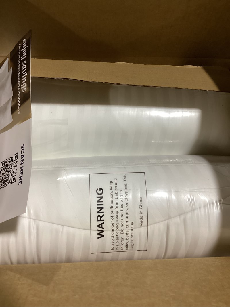 Condition photo showing New/Like New for (similar to) beckham hotel collection bed pillows standard/queen size set of 2 - original soft down alternative pillow for sleeping - soft support for back, stomach or side sleepers queen / standard white