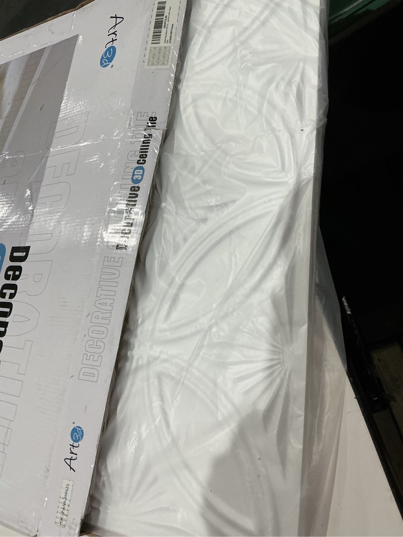 Condition photo showing Good Condition for art3d decorative pvc drop ceiling tile 2ft x 2ft in white,glue up ceiling panel 24 x 24in.12pcs 24*24 white