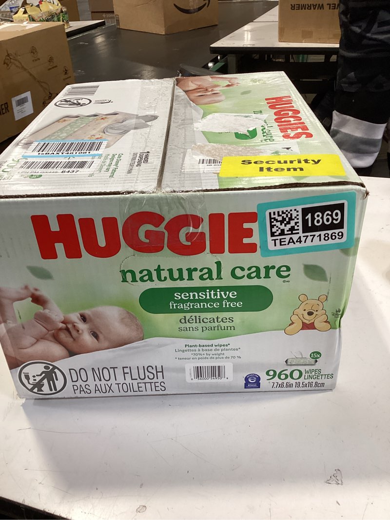 Condition photo showing New/Like New for huggies natural care sensitive baby wipes, unscented, hypoallergenic, 99% purified water, 15 flip-top packs (960 wipes total) 64 count (pack of 15)