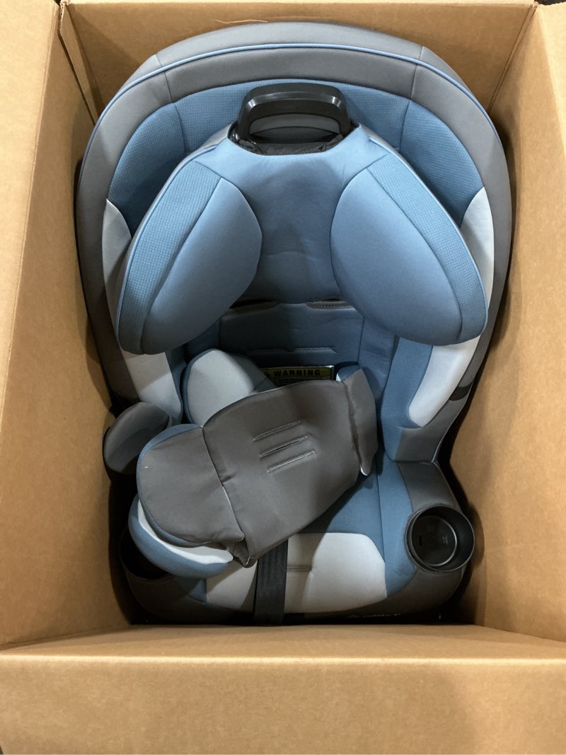 Condition photo showing Good Condition for Safety 1st Grow and Go All-in-One Slim Convertible Car Seat, Rear Facing, 5-40 lbs, Forward Facing (30–65 lbs), High Back Booster Seat 40-100 pounds, Alaskan Blue