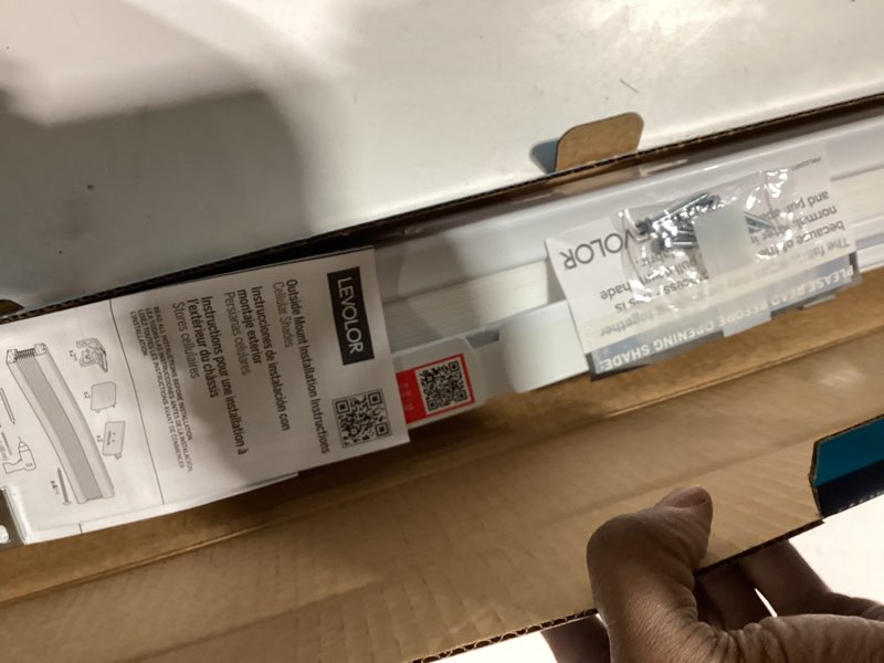 Condition photo showing Good Condition for levolor  trim+go 48-in x 72-in