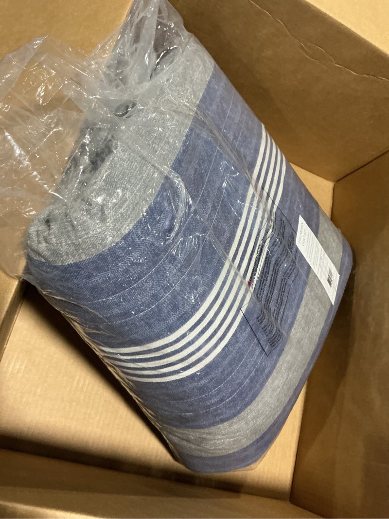 Condition photo showing As Is for nautica - queen quilt set, cotton reversible bedding with matching shams, home decor for all seasons (saltmarsh blue, queen)