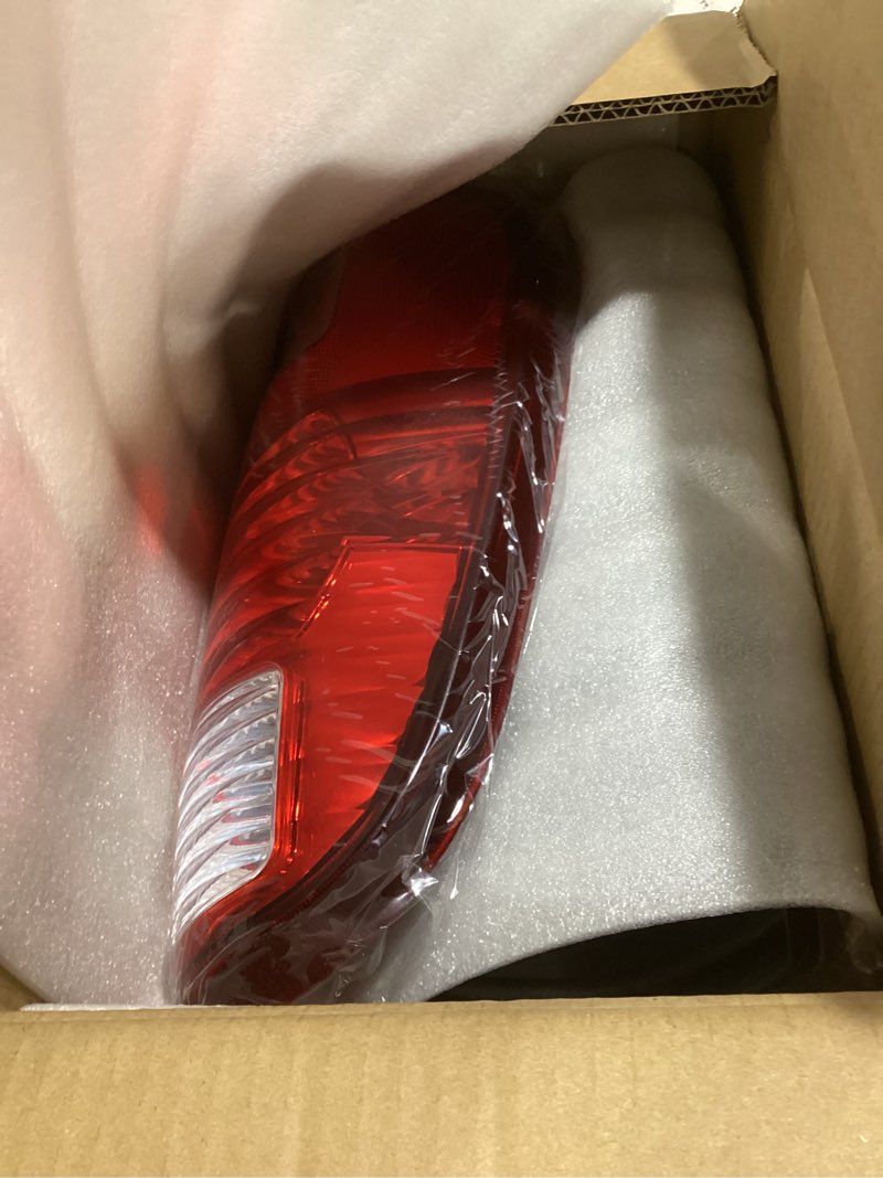 Condition photo showing Good Condition for ransoto tail light compatible with ford f250 f350 f-250 f-350 super duty 2008-2016 driver and passenger side rear taillight housing replaces fo2800208, fo2801208