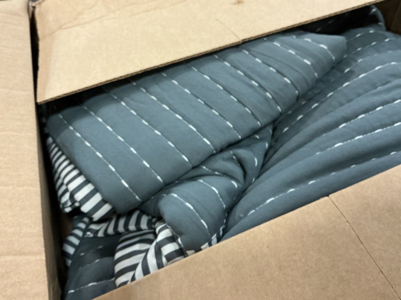 Condition photo showing Good Condition for bov king size quilt set 3-piece, stripe quilt lightweight bedspread coverlet for all seasons, 106"x96" soft microfiber quilted bedding with 2 pillow shamstextured quilt comforter king size grey 106x96