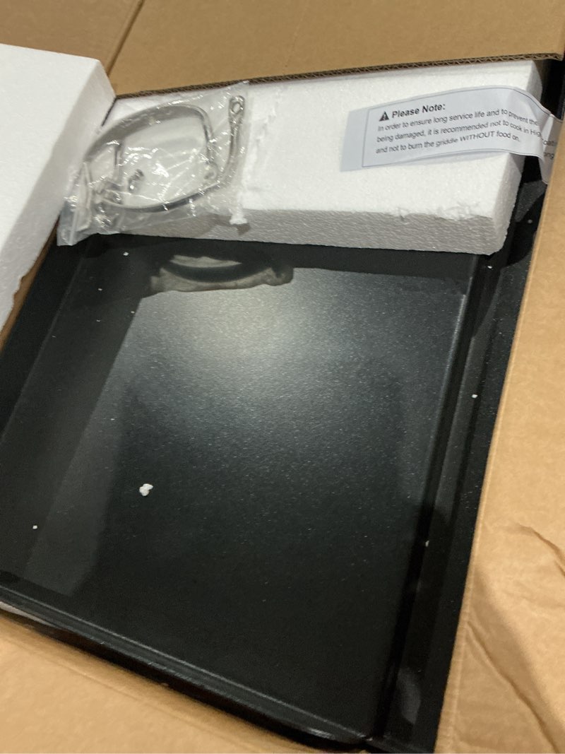 Condition photo showing Good Condition for gasopre-seasoned non-stick flat top griddle with reinforced bars and air vents