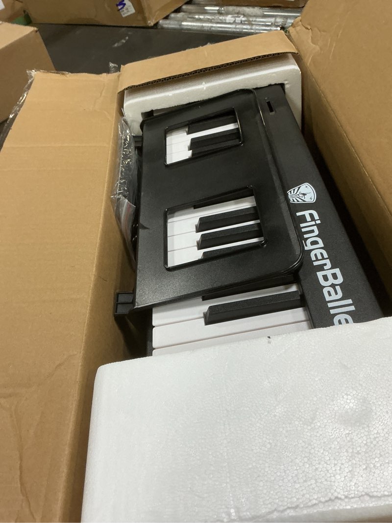 Condition photo showing Good Condition for Portable Piano Keyboard, Semi-Weighted Folding Digital Piano 88 Key, Full Size, Wood Grain, Electric Piano Keyboard w/MIDI Bluetooth, Suitable for Adult, Toddler 88 Key Black