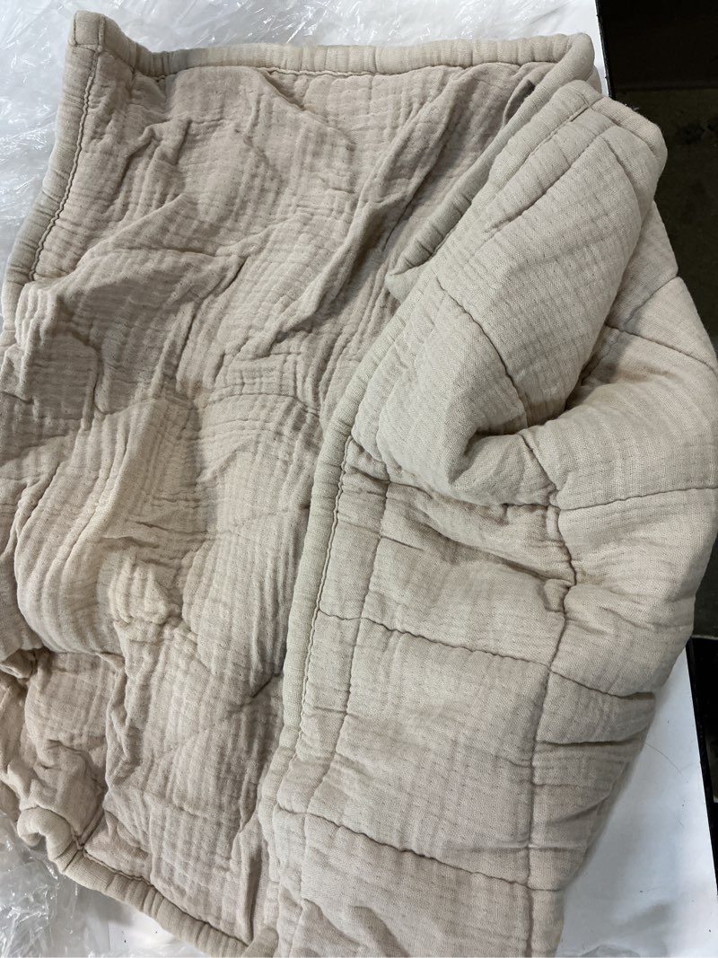 Condition photo showing Good Condition for organic airy gauze box quilt sham, full/queen, dune