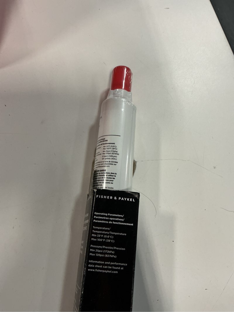 Condition photo showing New/Like New for fisher & paykel model number 862288 refrigerator water filter | nsf certified to remove chemicals and contaminants from water | waters filter improves water-quality and taste - pack of 1