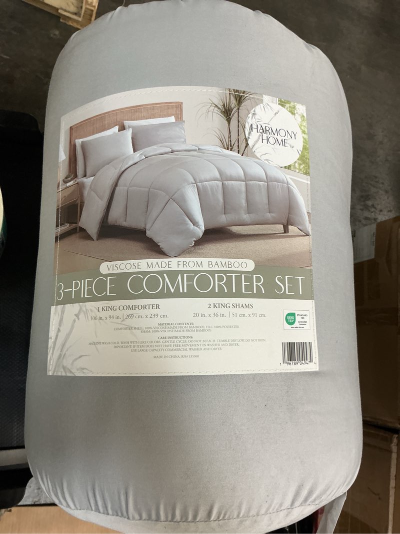Condition photo showing New/Like New for bamboo harmony 3-piece viscose made from bamboo comforter set king