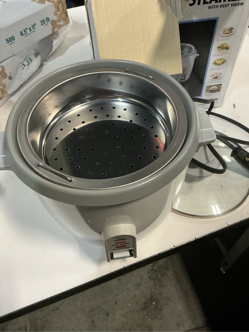 Condition photo showing Good Condition for Zojirushi 6-Cup Rice Cooker 6 Cup Rice Cooker and Steamer 6 Cup