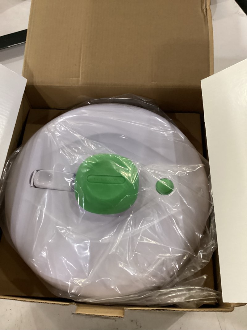 Condition photo showing Good Condition for farberware easy to use pro pump spinner with bowl, colander and built in draining system for fresh, crisp, clean salad and produce, 6.6 quart, green green 6.6 quart