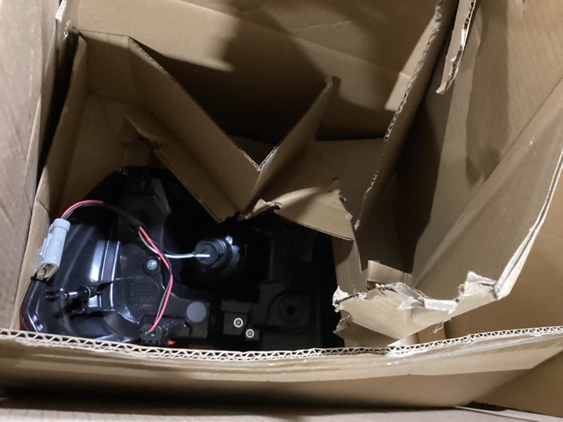 Condition photo showing New/Like New for Dasbecan Tail Light Assembly Rear Lamp LED Type Brake Light Compatible with 2017 2018 2019 GMC Acadia Left Driver Side Replace 84709444 84108397 GM2804126