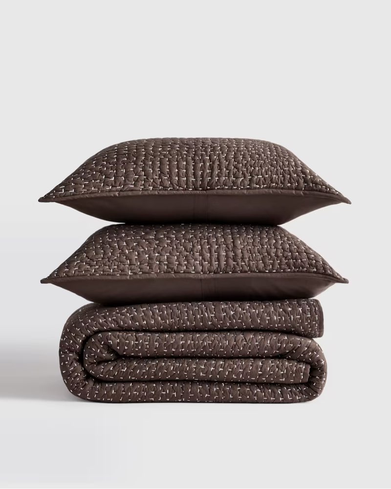 (((size king))quince organic cotton hand stitched quilt set color: espresso