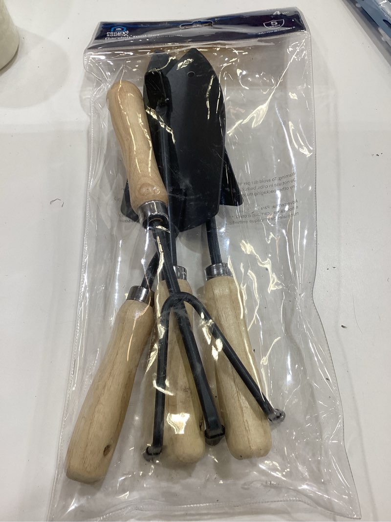 Condition photo showing Good Condition for project source 4-piece carbon steel heads, ergonomic handles hand tool kit