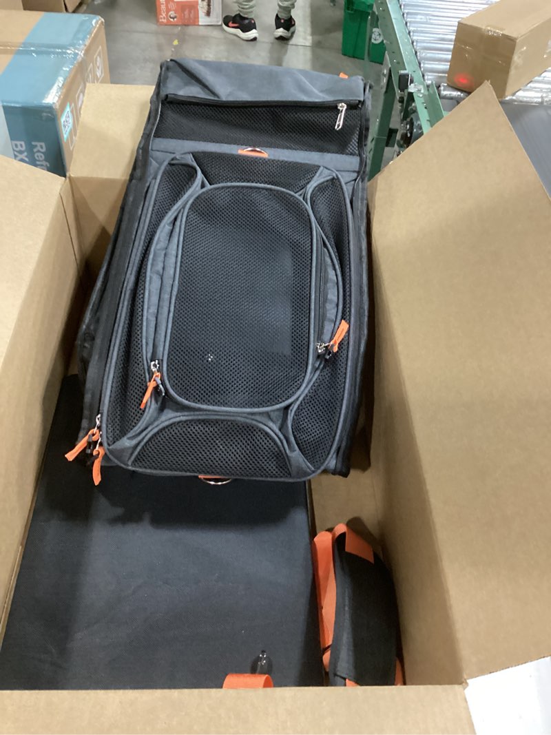 Condition photo showing Good Condition for 19x13x9 tsa approved top expandable pet carrier for small dog puppy cat up to 10 lbs weight and 18'' length, for southwest spirit lufthansa airlines,air canada and amtrak train 19.0"l x 13.0"w x 9.0"h black