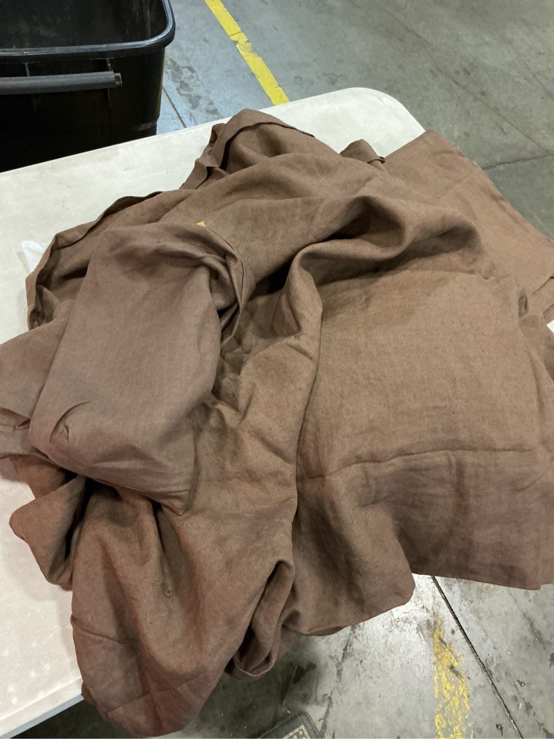 Condition photo showing Good Condition for european linen sheet set full/queen 