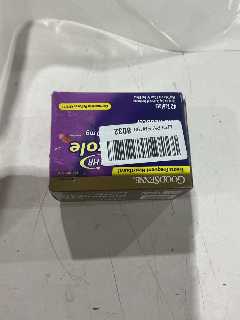 Condition photo showing New/Like New for goodsense omeprazole delayed release tablets 20 mg, stomach acid reducer for frequent heartburn treatment,brown 42 count