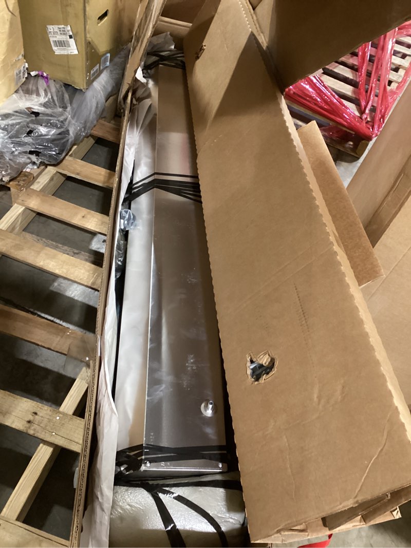 Condition photo showing Good Condition for realtruck roll-n-lock m-series retractable truck bed tonneau cover | lg225m | fits 2019 - 2025 chevy/gmc silverado/sierra, works w/ multipro/flex tailgate 8' bed (96.3") manual retractable m-series 8' bed