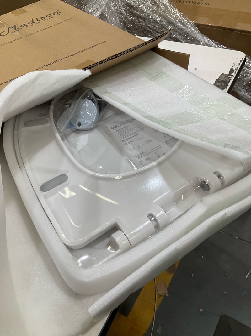 Condition photo showing Good Condition for swiss madison well made forever sm-qrs58, quick-release uf seat for st. tropez vortex™ flush toilets, white