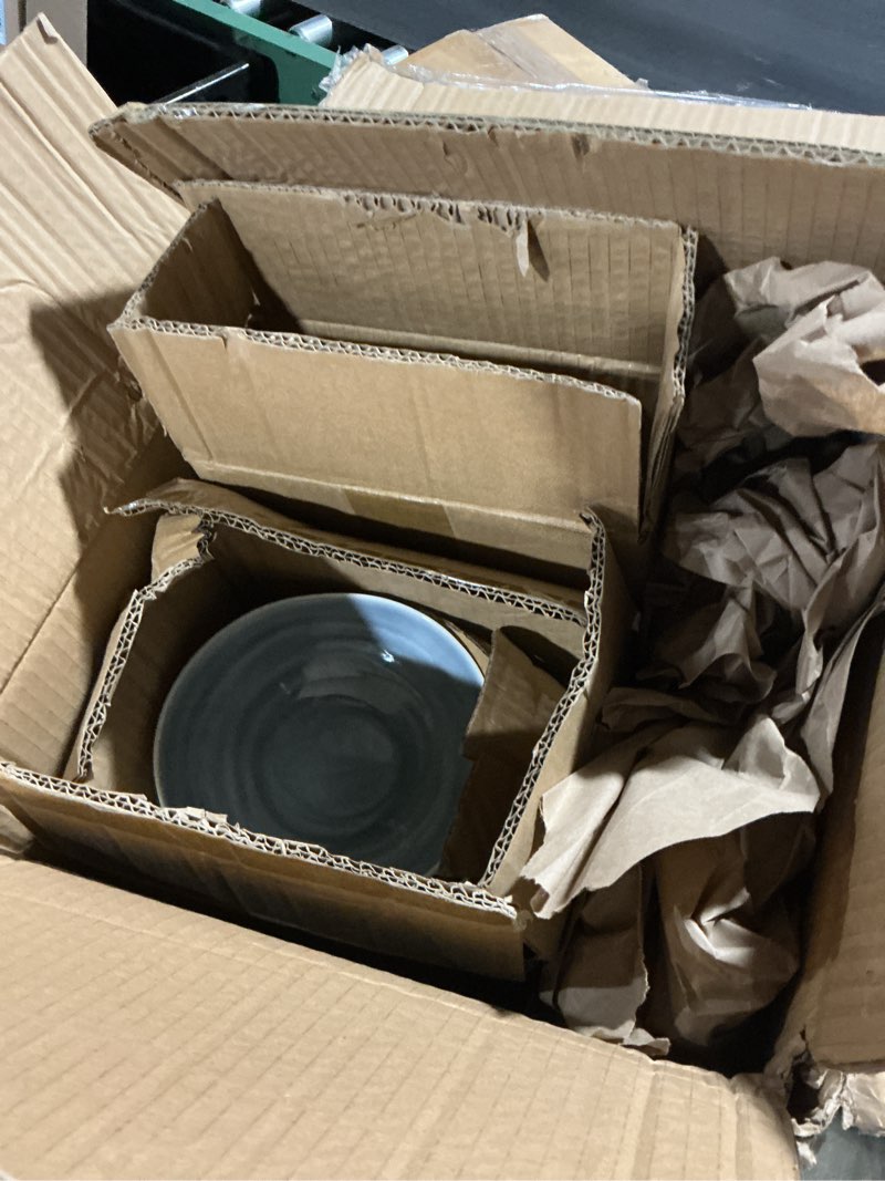 Condition photo showing Good Condition for (incomplete ) pfaltzgraff logan 16 piece dinnerware set, service for 4, blue ombre