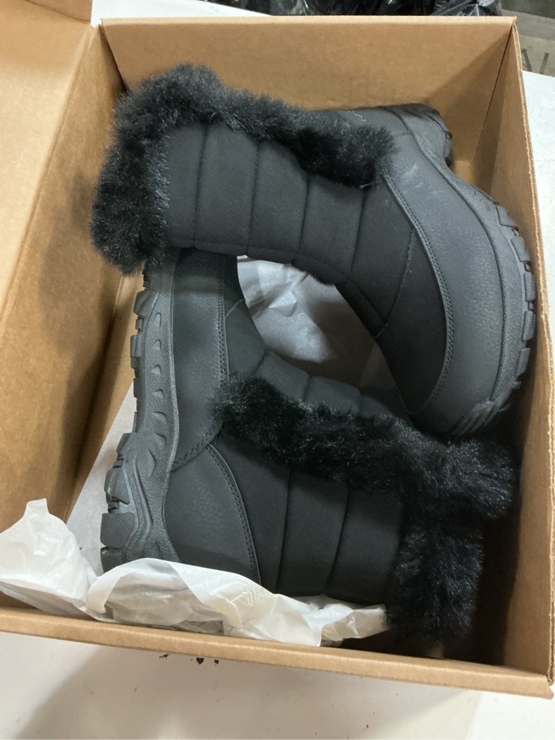 Condition photo showing New/Like New for lands' end expedition waterproof insulated womens snow boots, lace up or slip on winter boots for women, medium or wide width sizes 6 to 11, black, brown, blue, white or grey winter shoes 9 black
